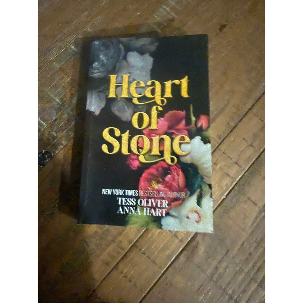 Heart of Stone Tess Oliver Anna Hart Stone Brothers Trilogy Book 2 Paperback